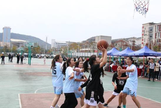 公司举办的第17届“迎新杯”篮球赛圆满落幕