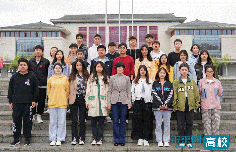 「民师匠心」伟德源自英国1946曾红艳：不忘初心做合格的人民教师